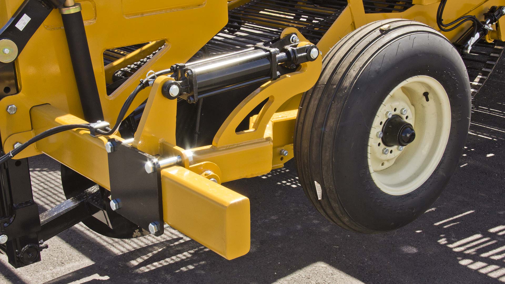 automatic stabilizers act like automatic stabilizers act like