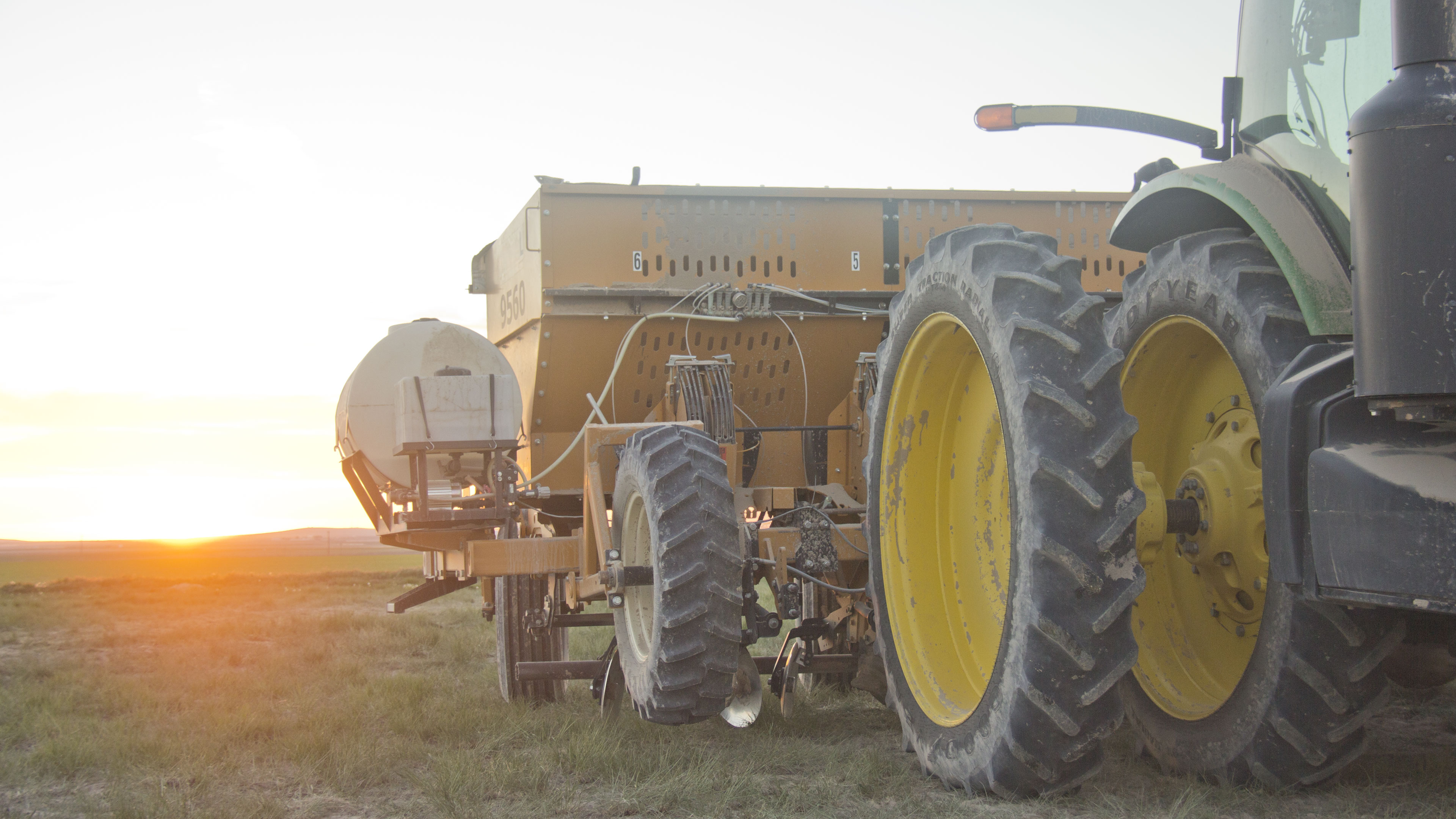 Double L potato planters can be either ground- or hydraulically-driven.